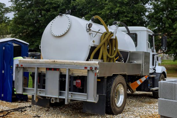 Best Portable restroom trailer rental  in Mendota, IL
